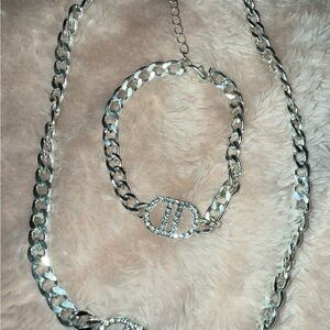 Elegant Silver Chain Bracelet and Necklace Set